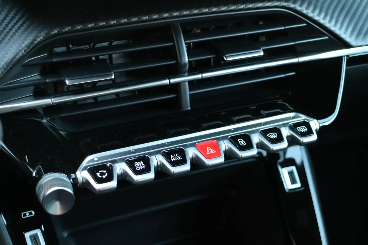 2008 1.2 PureTech Style | Camera | Carplay | Weinig KM |