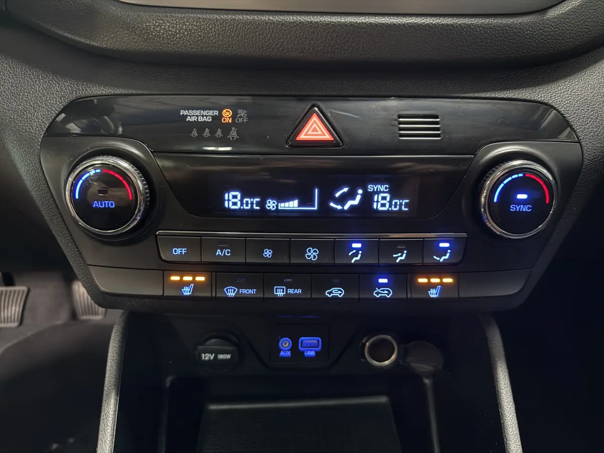 Tucson 1.6 T-GDi Comfort // 17 inch // Cruise // Navi