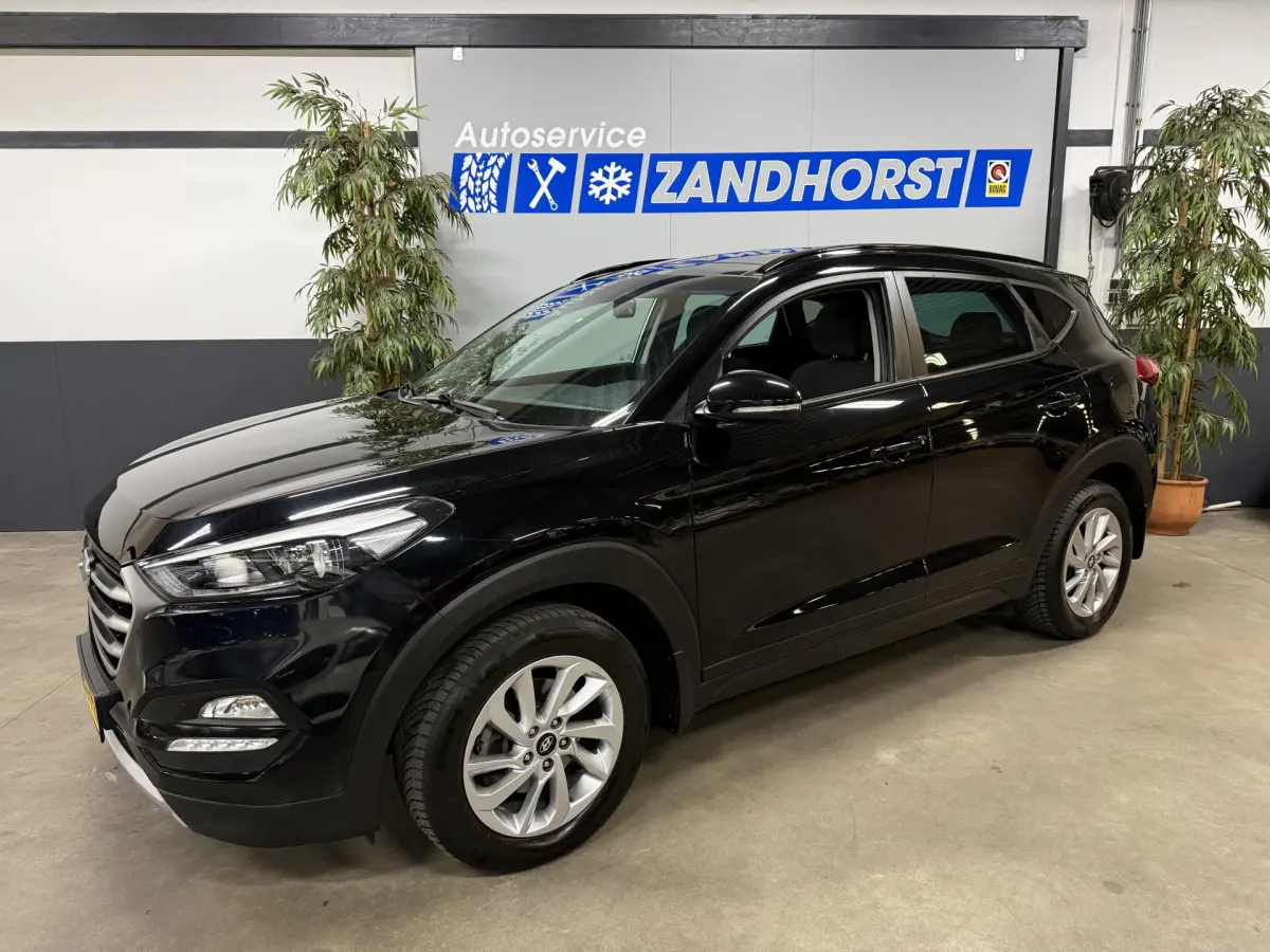 Tucson 1.6 T-GDi Comfort // 17 inch // Cruise // Navi