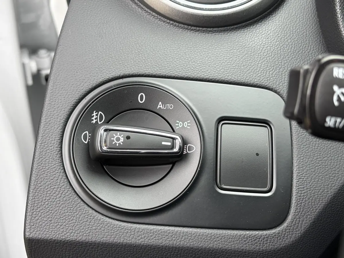 Ibiza 1.0 EcoTSI FR | LED | Stoelverwarming | Climate | Parkeer sensoren |