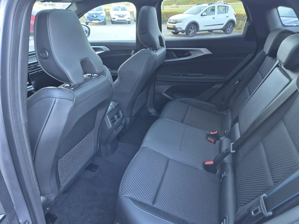 Austral E-Tech 1.2 full hybrid 200 esprit Alpine All Season banden, Panorama dak, 360° Camera, Head Up display, Har