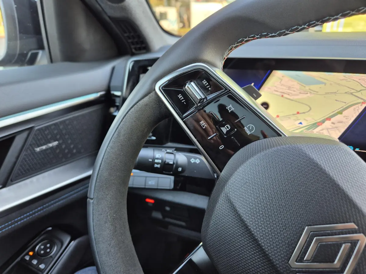 Austral E-Tech 1.2 full hybrid 200 esprit Alpine All Season banden, Panorama dak, 360° Camera, Head Up display, Har