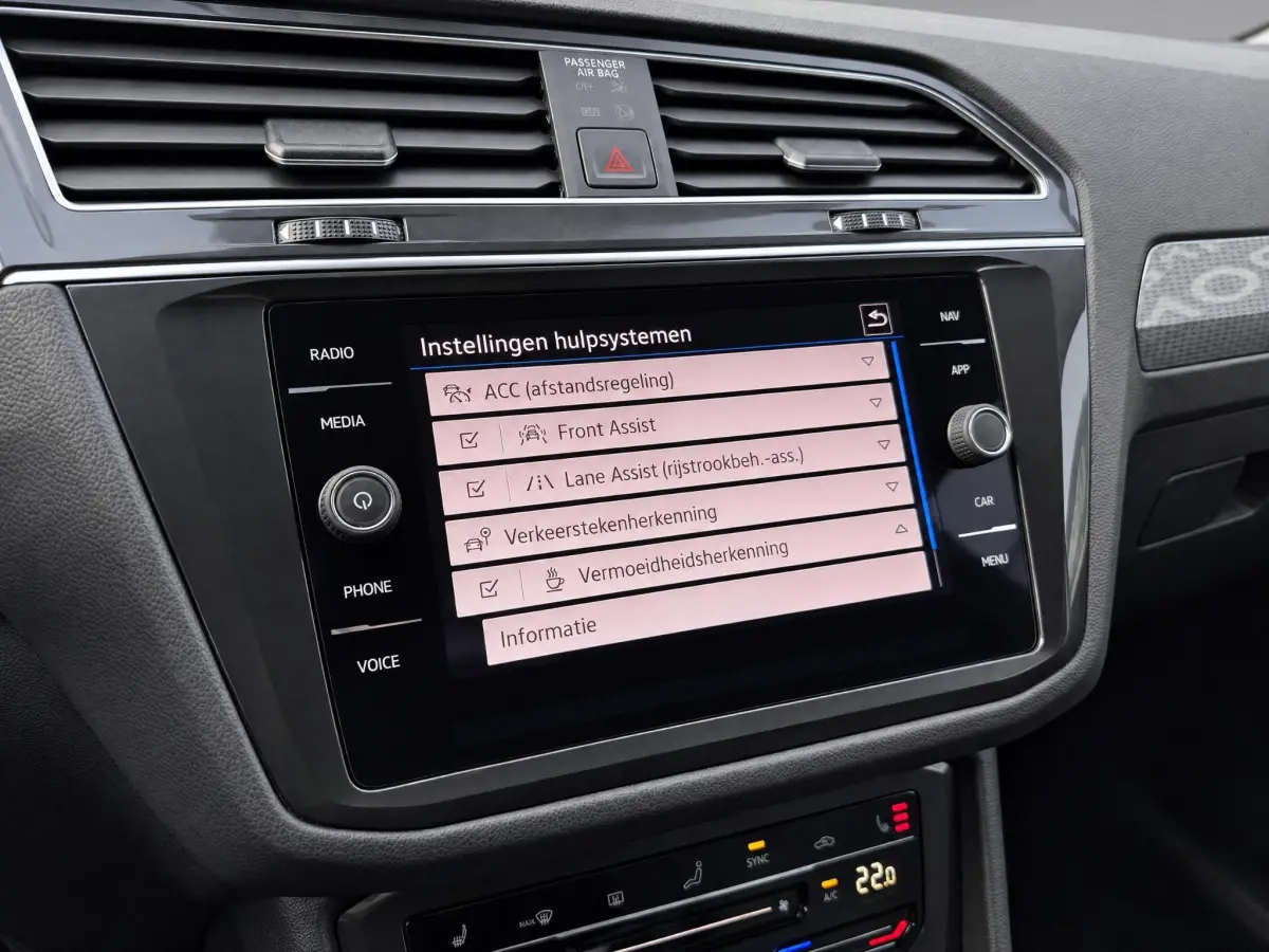 Tiguan 1.5 TSI BOVAG GARANTIE NAVI ACC STOELVERWARMING